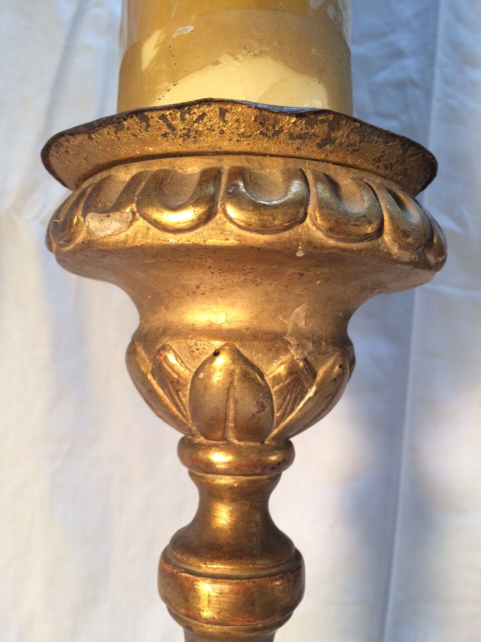 Pair of ancient carved gilded wood candlesticks - 18th century