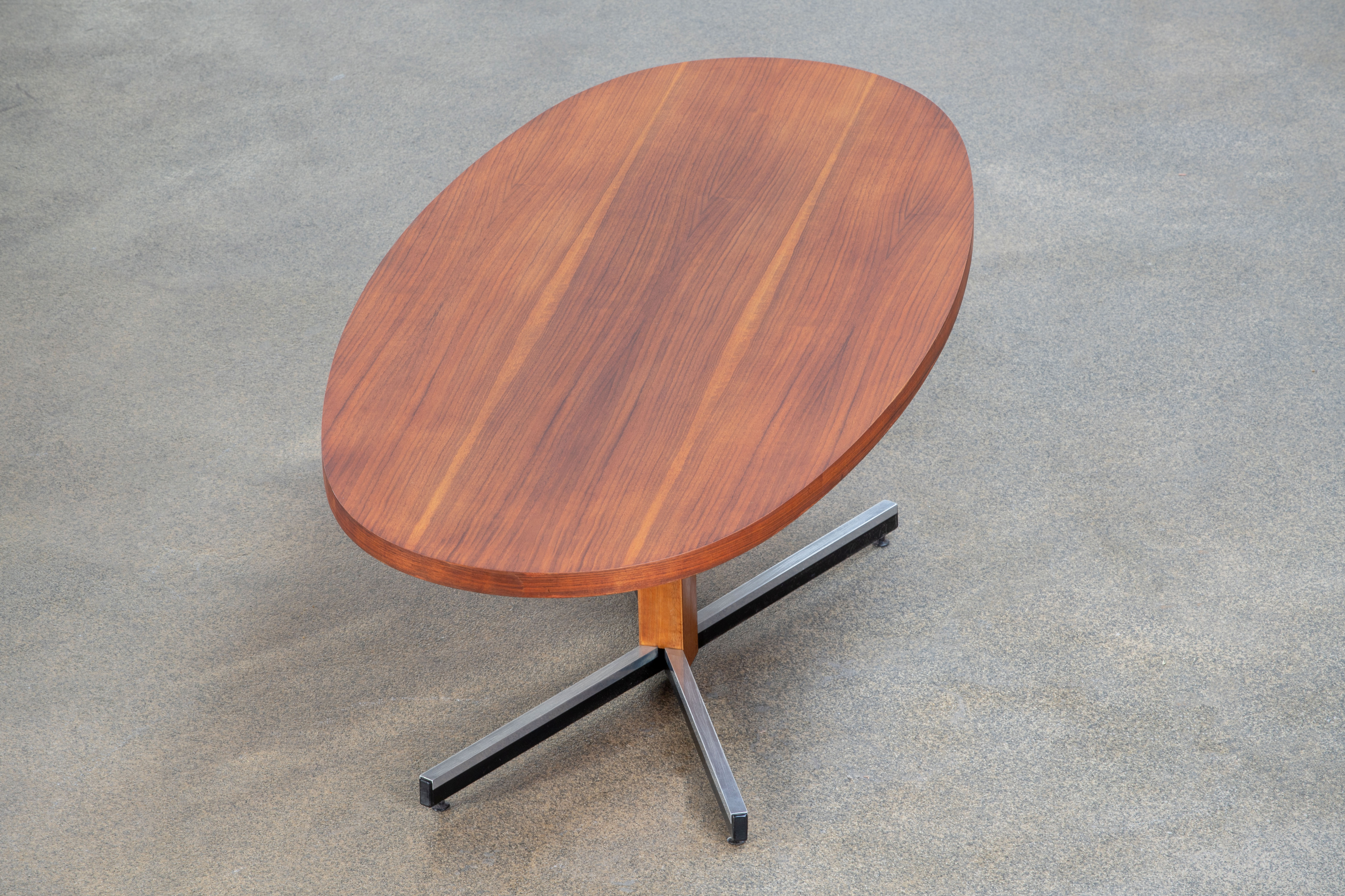 Vintage Scandinavian Table – 160 cm