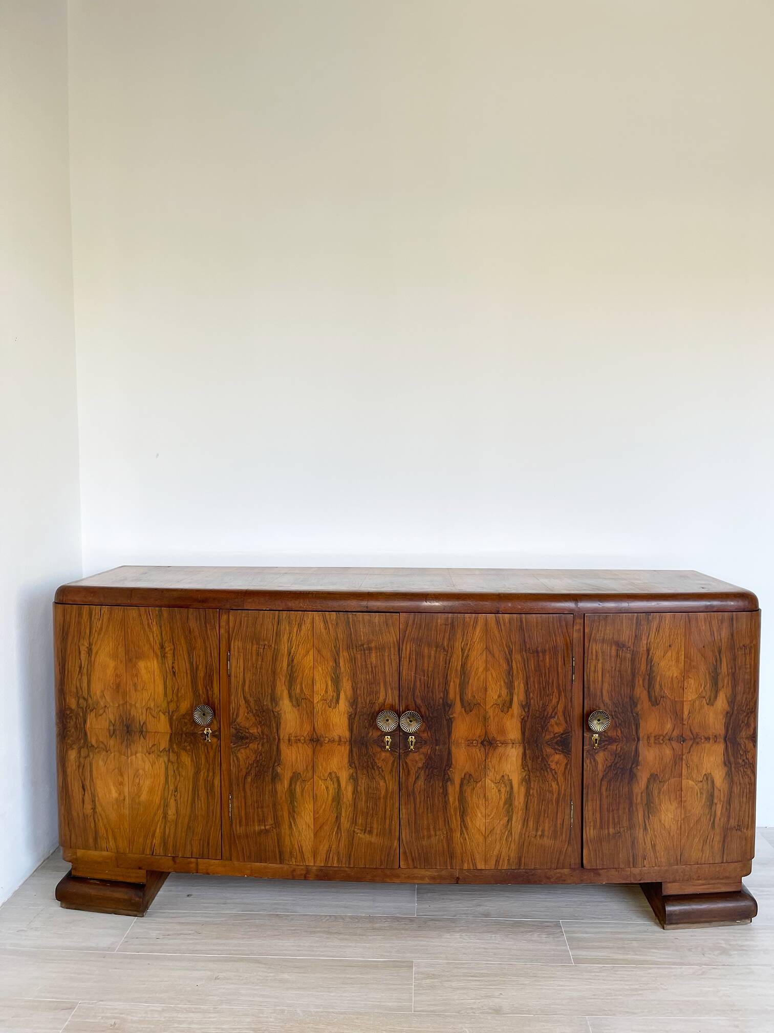 Impressionnant buffet Art déco italien des années 1920/1930