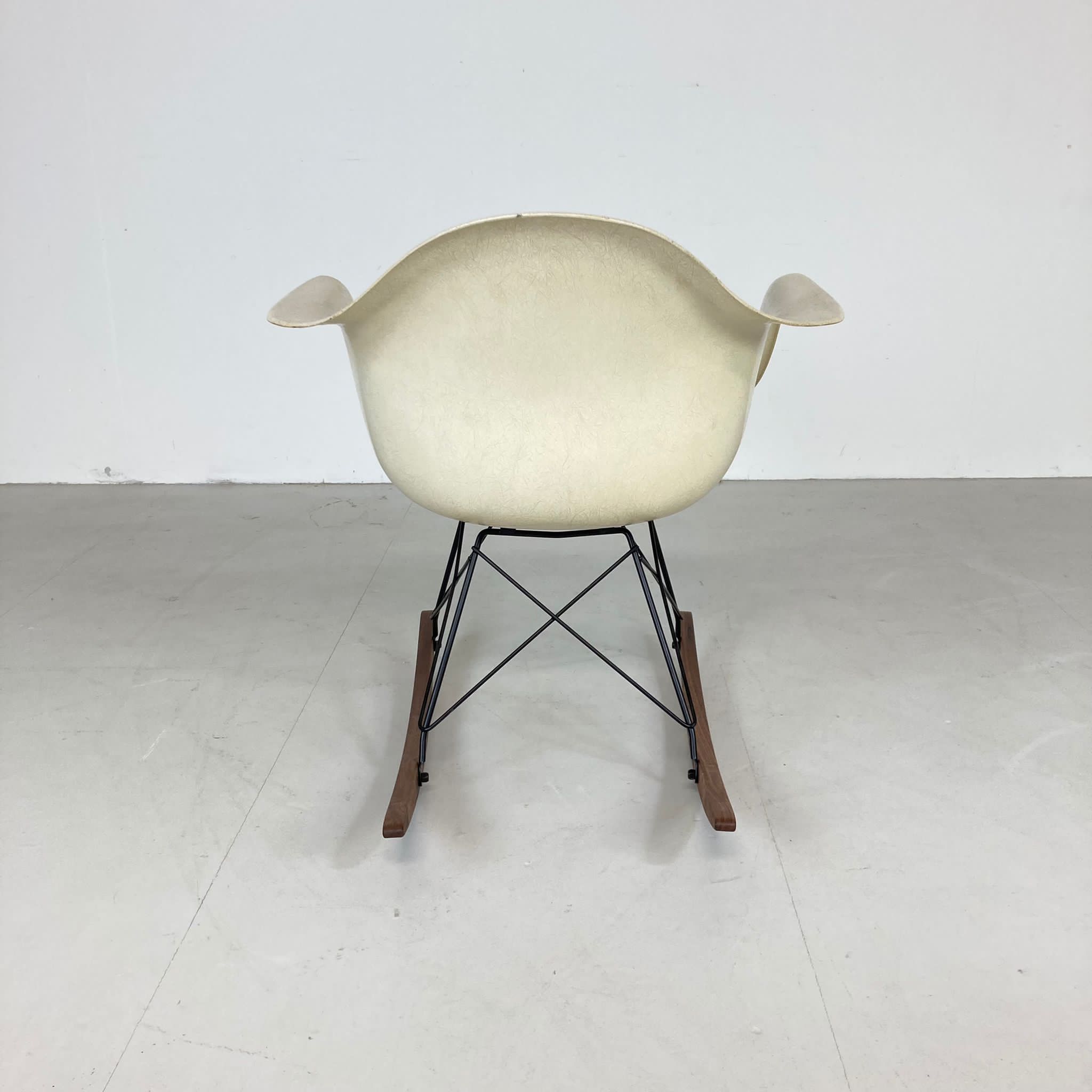 Rocking-chair RAR de Charles & Ray Eames pour Herman Miller 1950