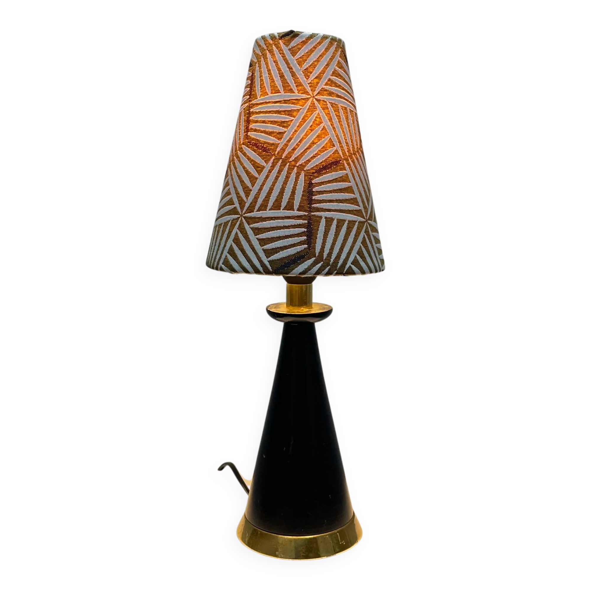 Conical table lamp in brass and wood, Italy 1960