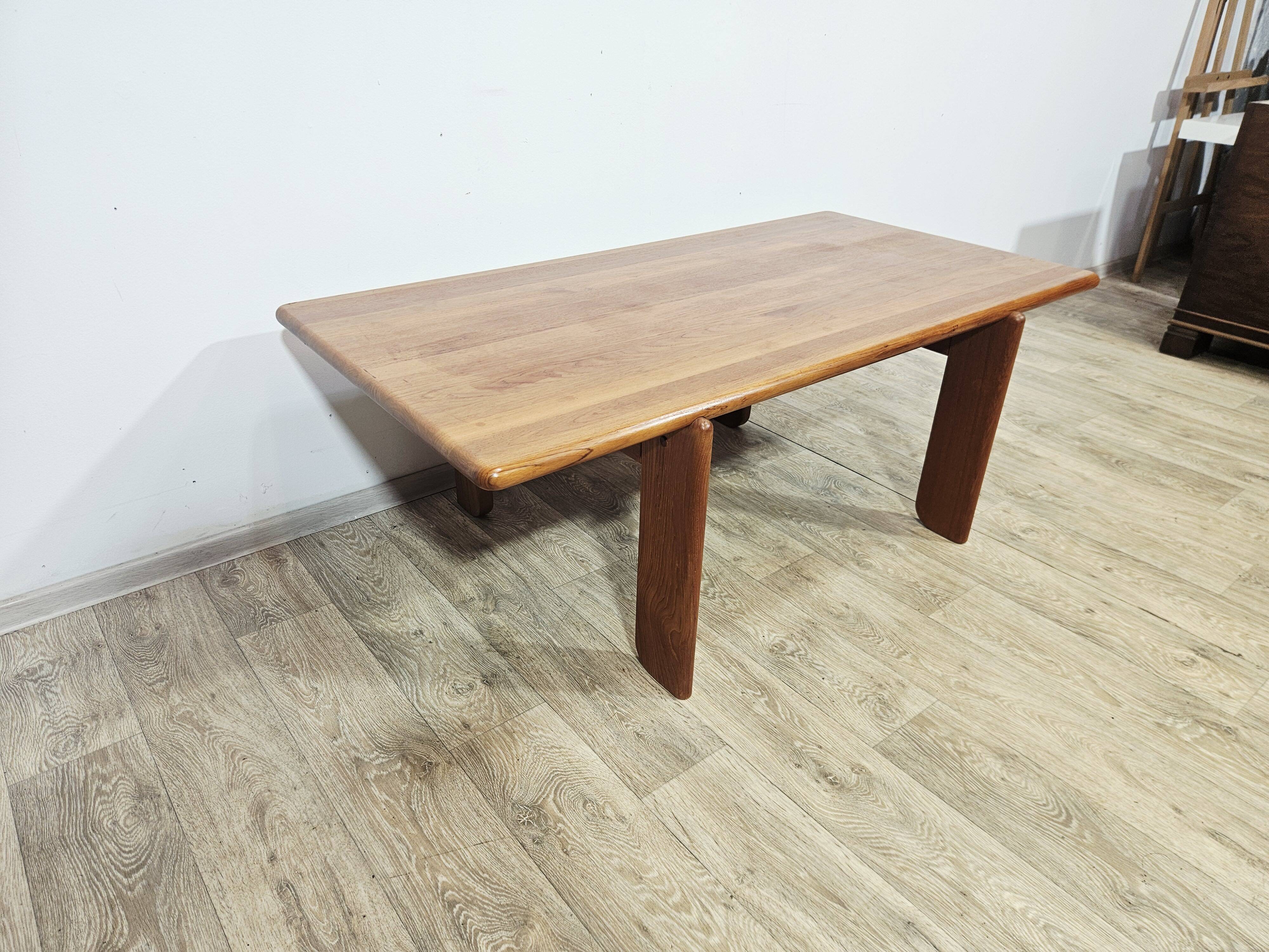 Table basse en teck massif danois / Style Mid-Century Modern / Années 1970.