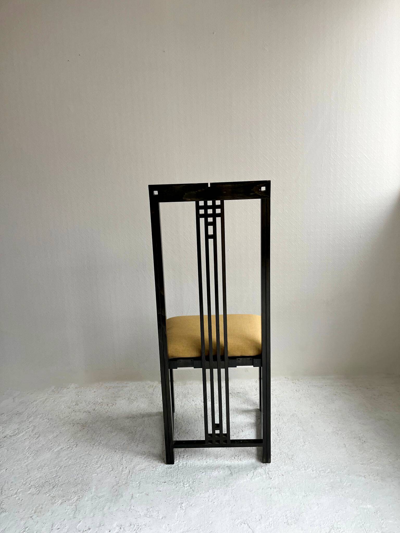 Set of 4 black wooden chairs from the 1970s - "galaxy" model