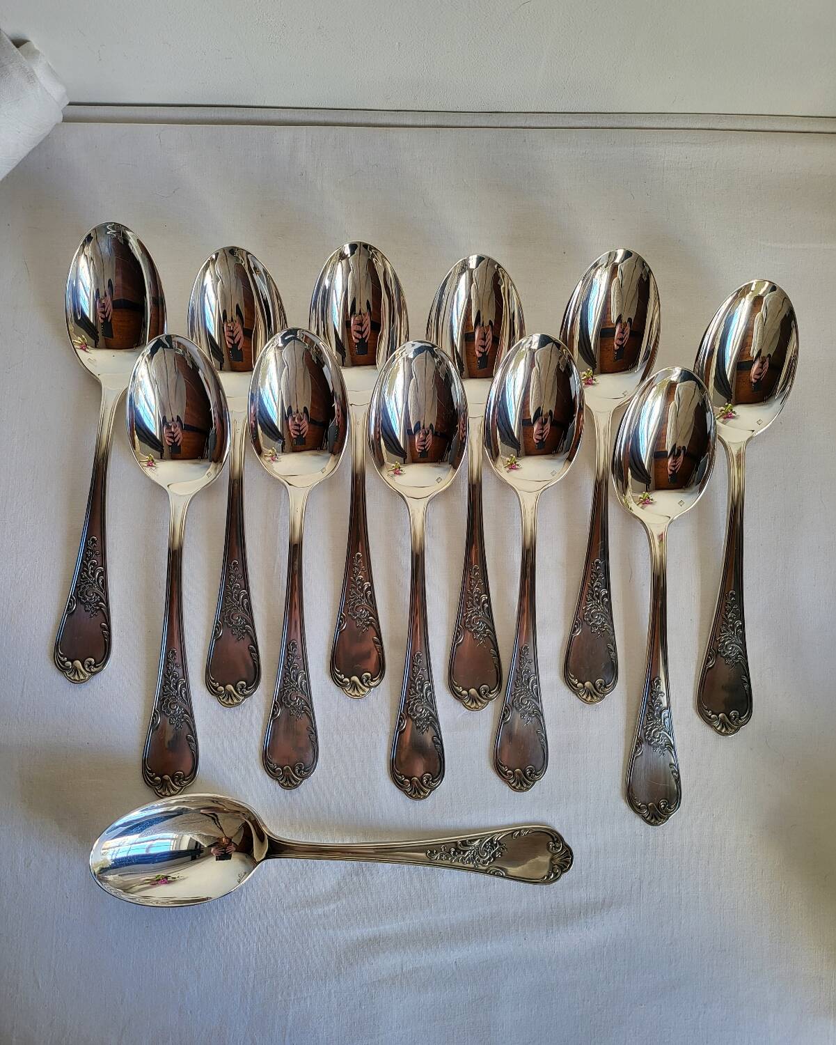 12 large silver-plated metal table spoons by Guildart
