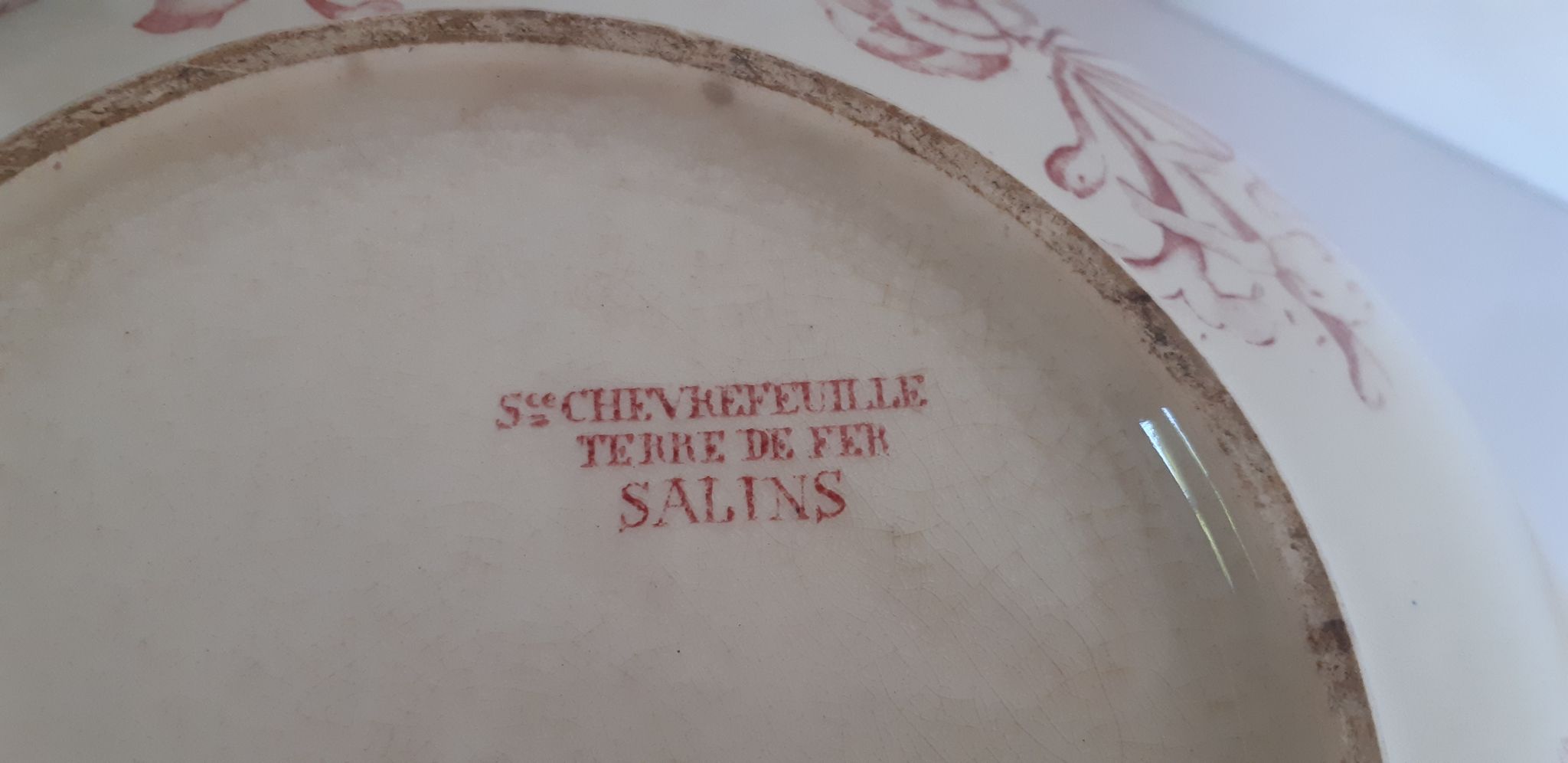 Soup pattern "Chevrefeuille" iron earth, Salins, porcelain