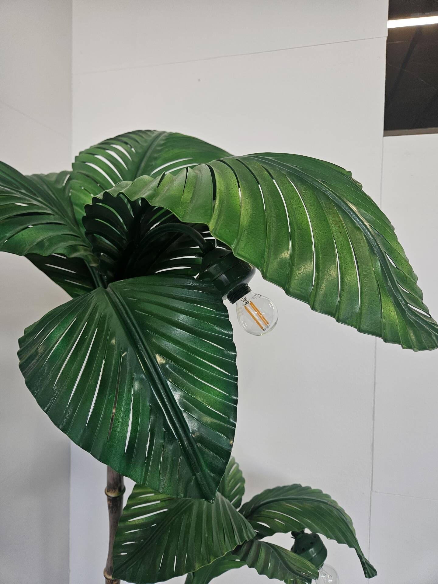 "Palm Tree" floor lamp attributed to Sergio Terzani, 1970s.