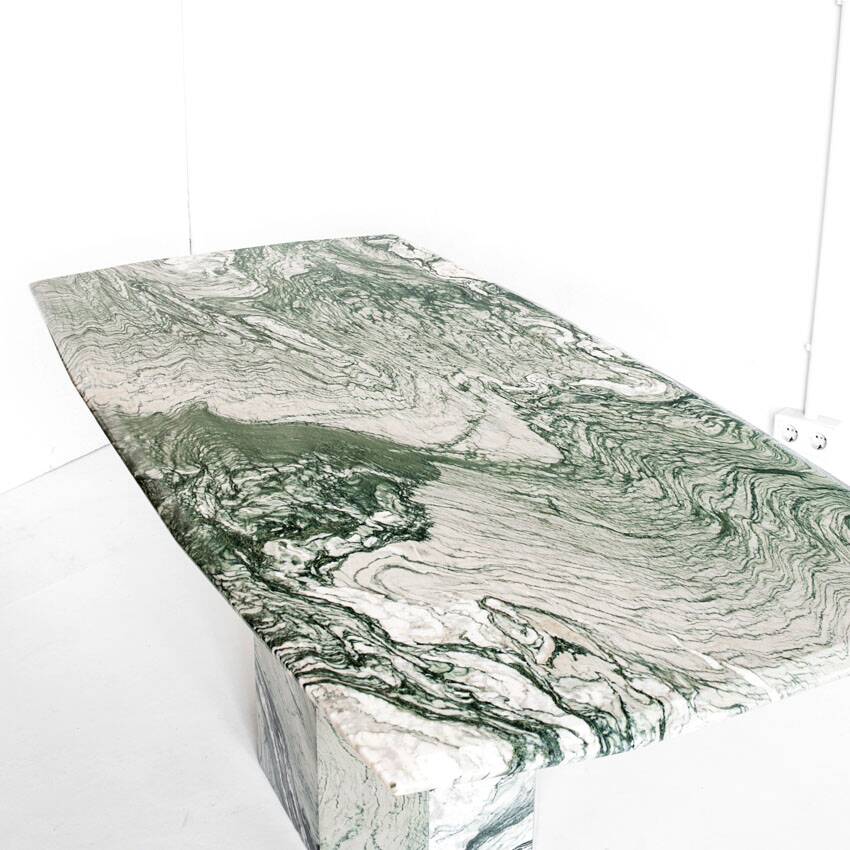 Vintage dining table in green and white veined marble. Completely restored. Italy, 90's