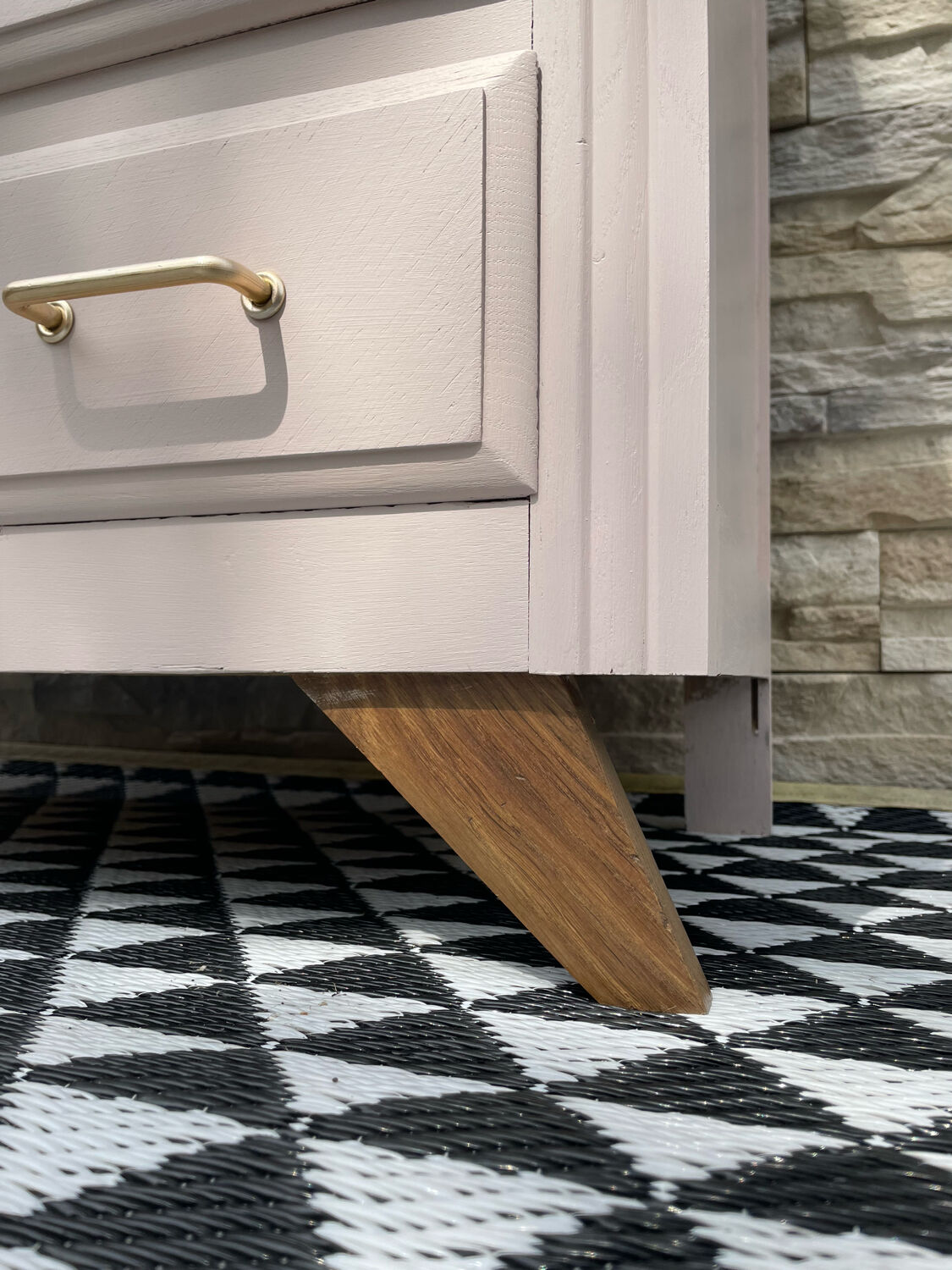 Vintage chest of drawers