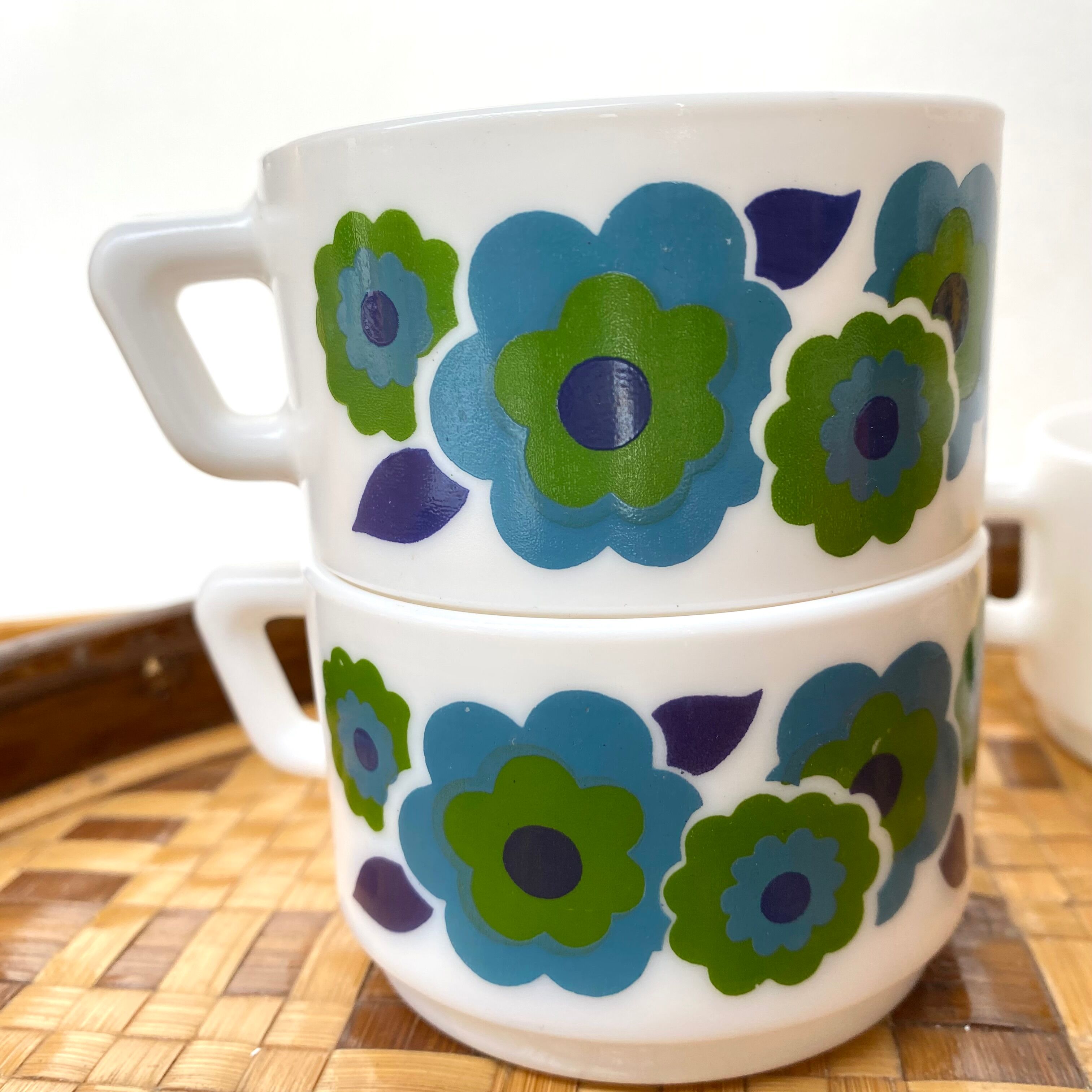 Vintage lotus arcopal coffee cups
