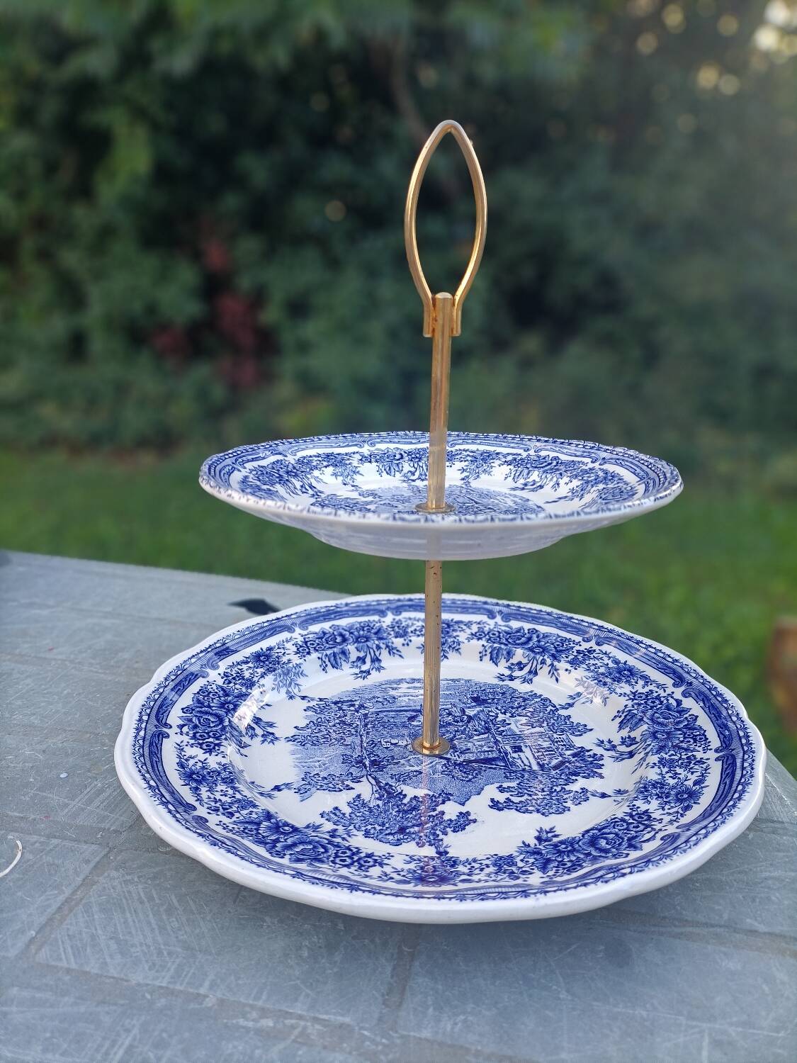 Lunéville retro cake stand