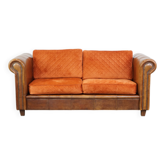 Luxurious 2.5 seater sheepskin leather sofa of top quality