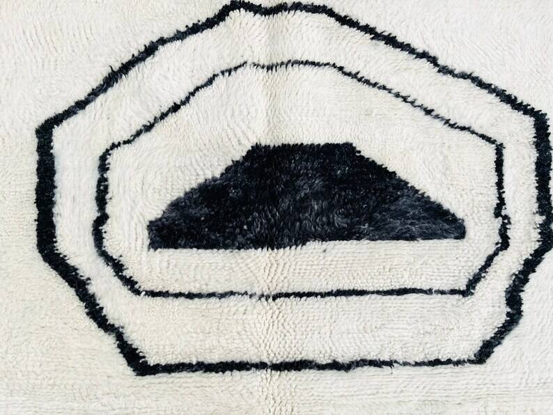 Moroccan black white khenifra rug 250cmx150cm