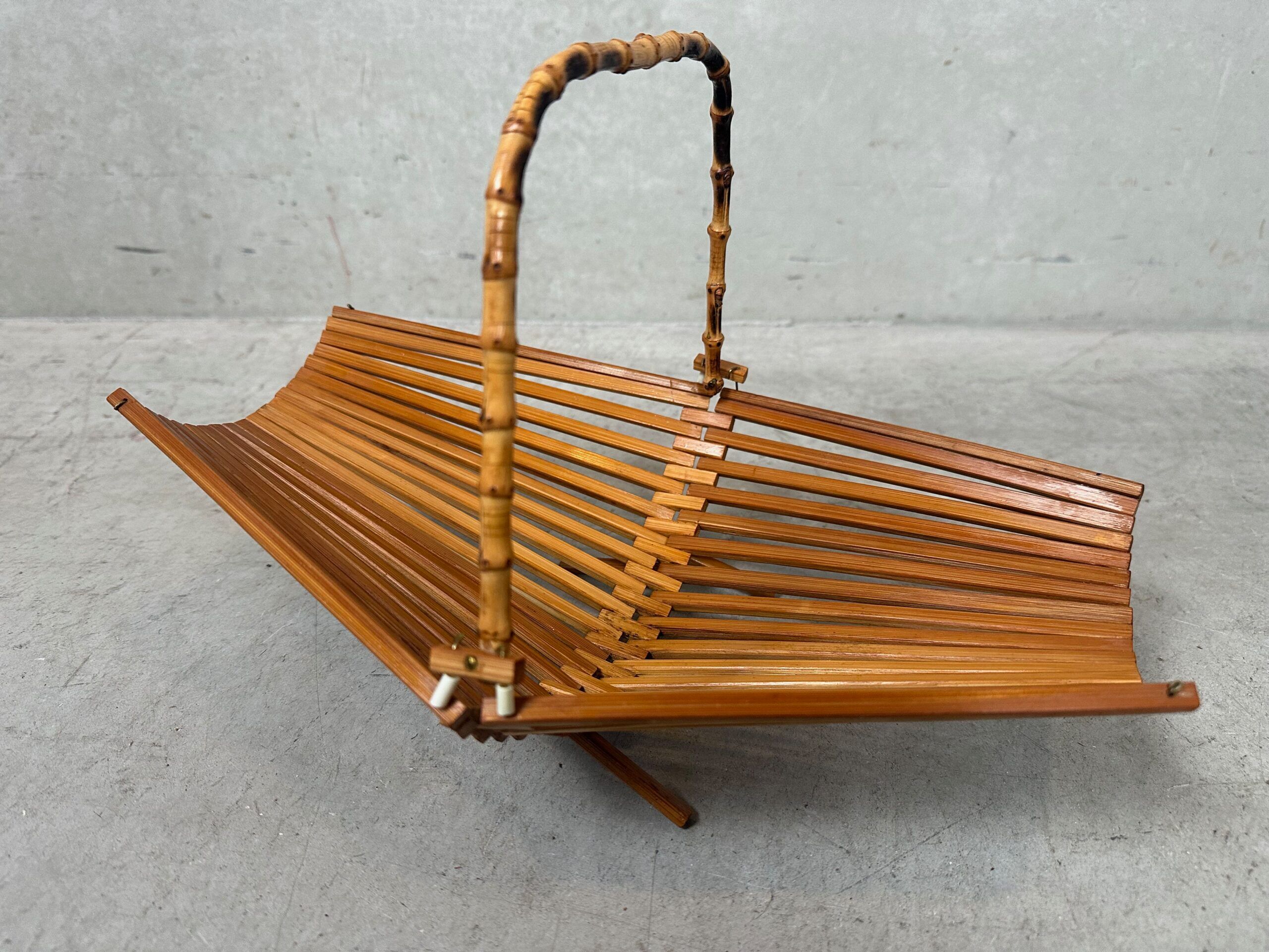 Vintage foldable fruit bowl – bamboo