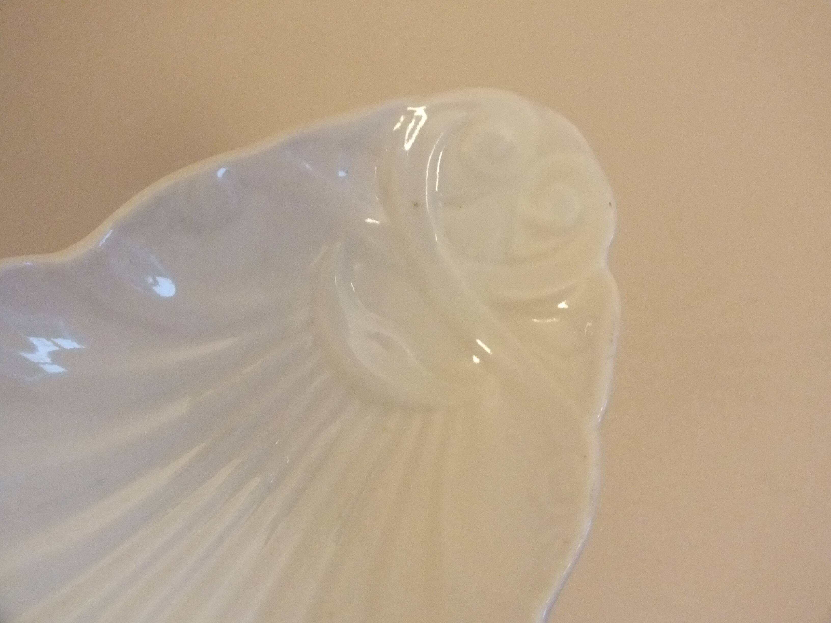 Paris white porcelain bowl, shell butter dish