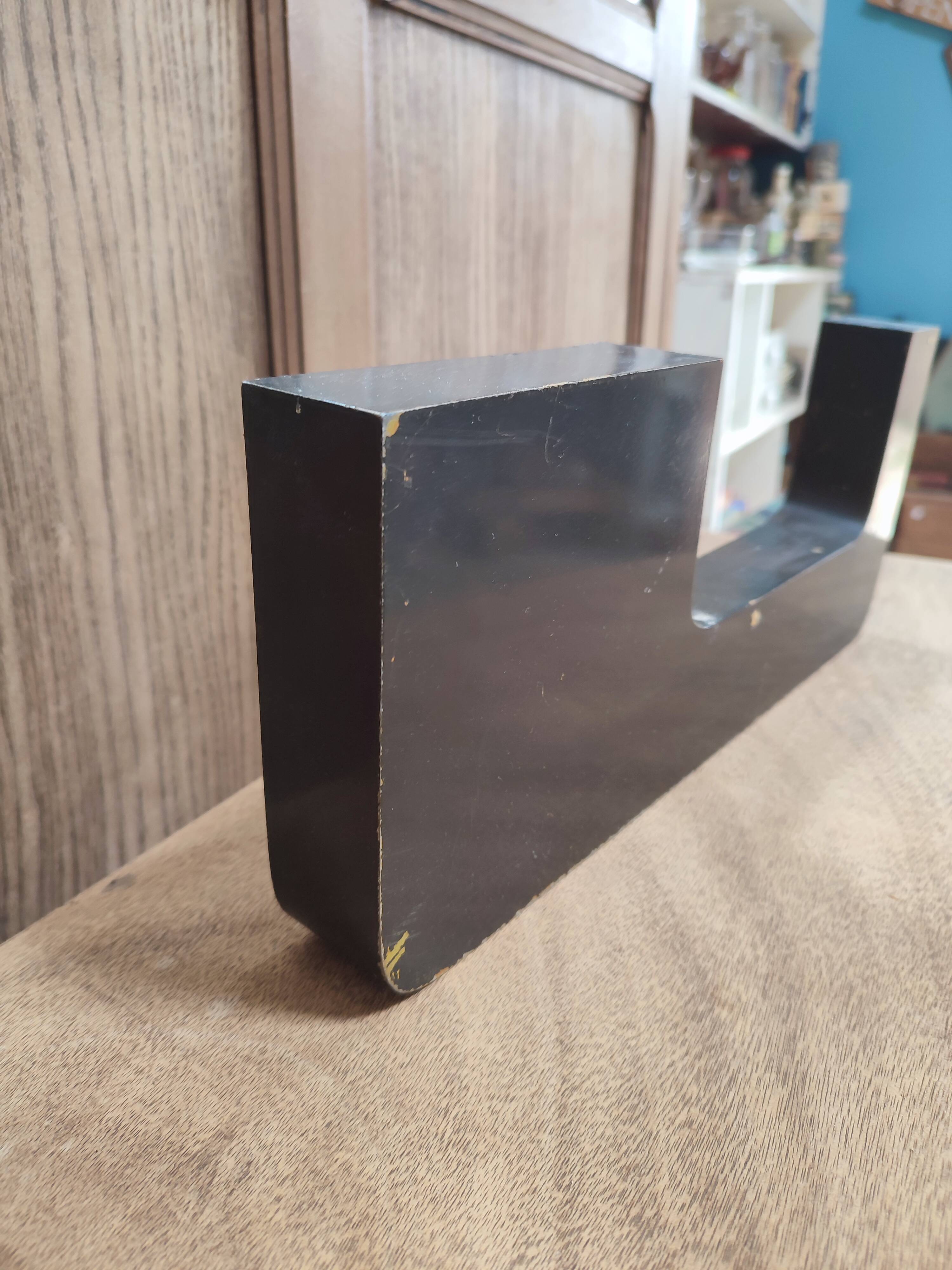 Vintage sign letter U