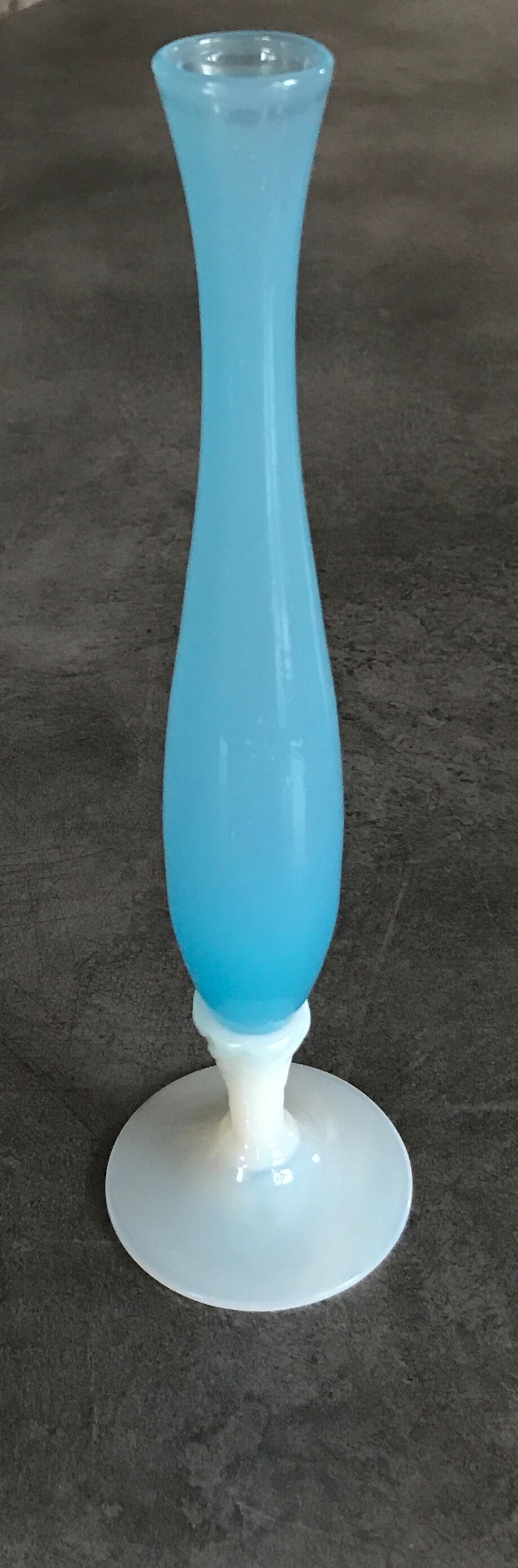 Vase soliflore in opaline turquoise blue color and white foot 24 cm