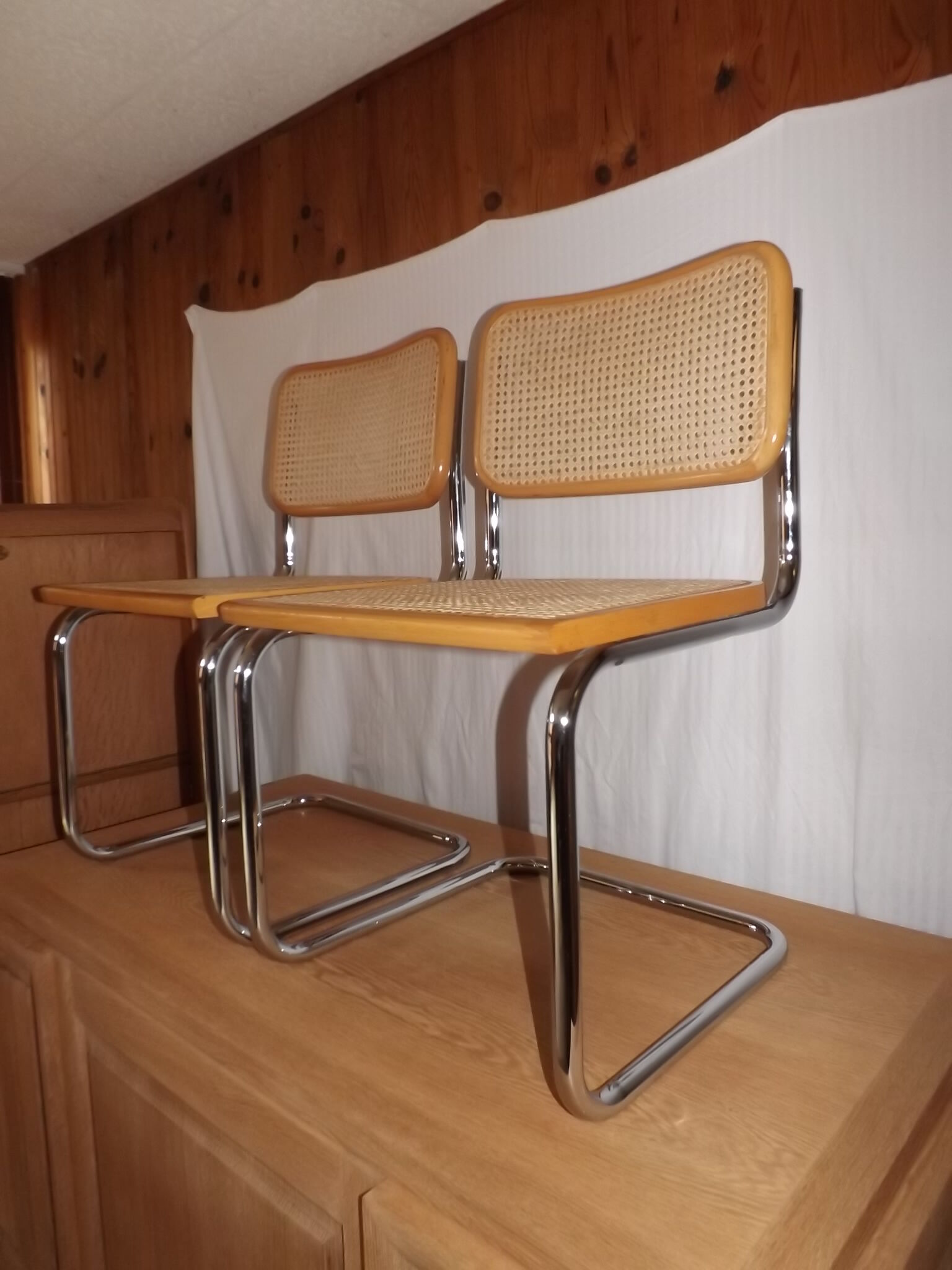 2 chaises Marcel Breuer édition italienne B32