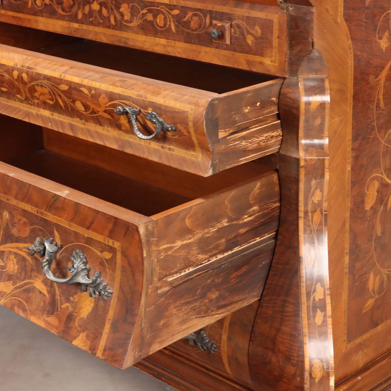 Dutch style desk with floral inlays
