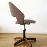 Adjustable fabric office chair