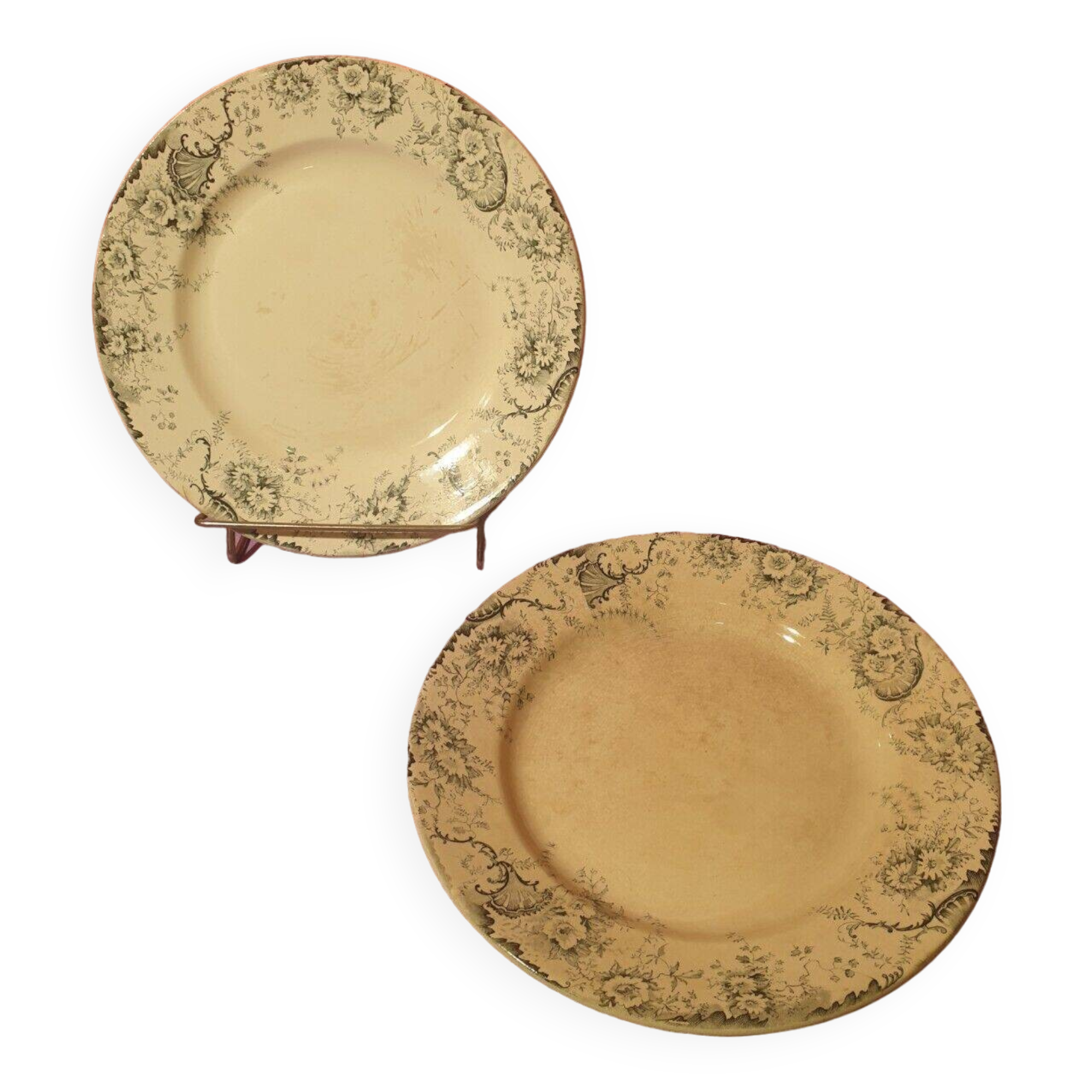 Pair of large round dishes Boulenger Choisy le Roi Derby Terre de fer