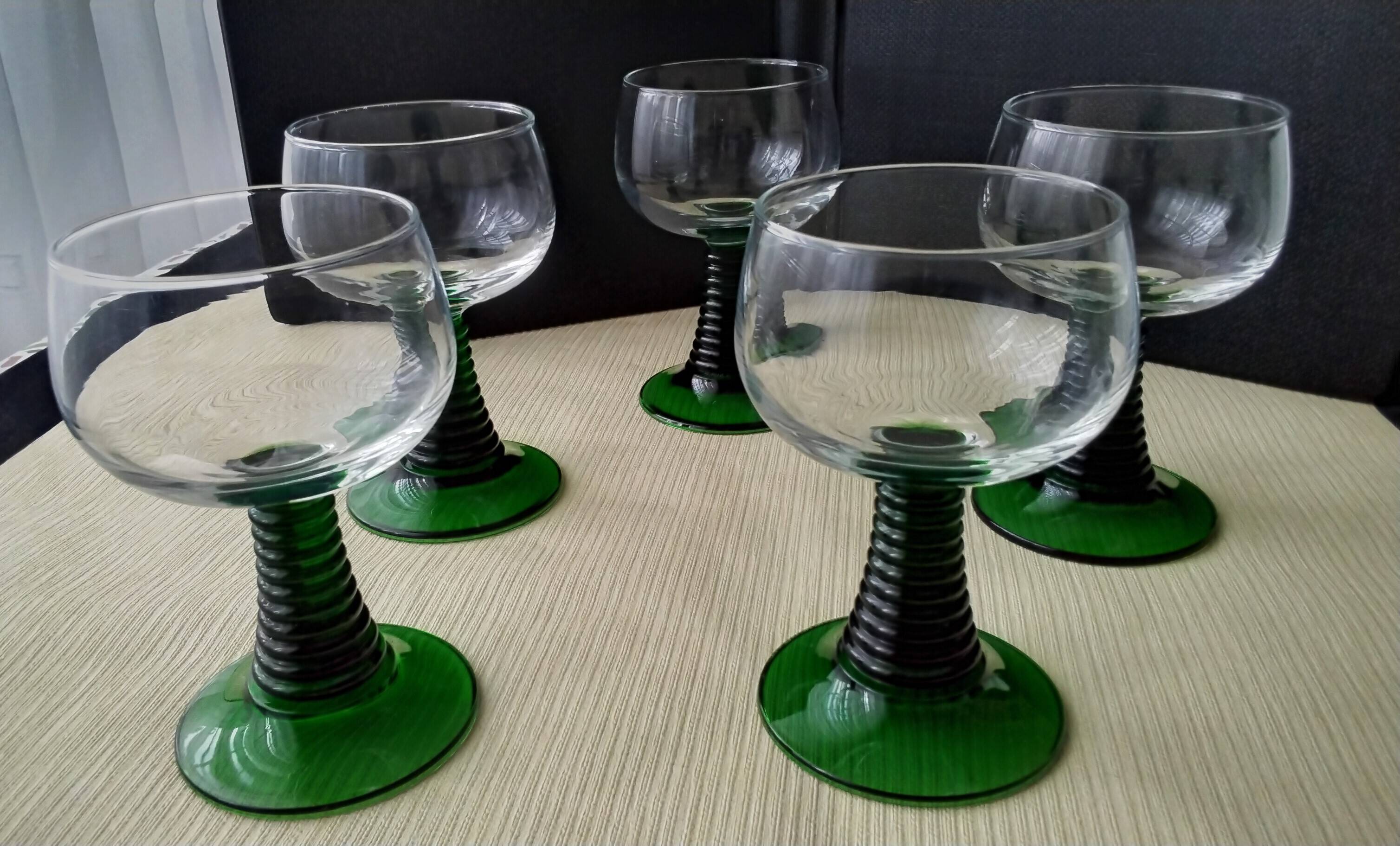 5 large white wine glasses in Alsace Roemer style