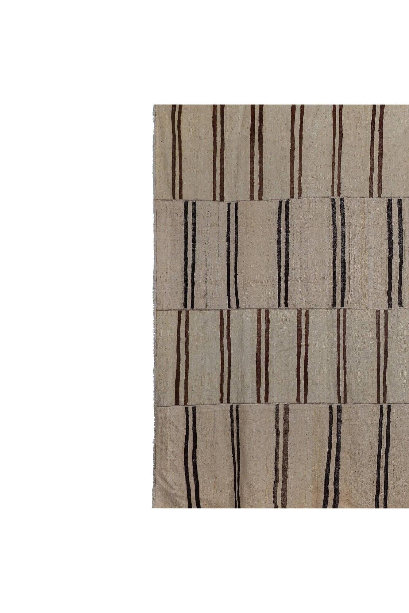 Vintage Turkish kilim, handwoven, 260x370 cm.