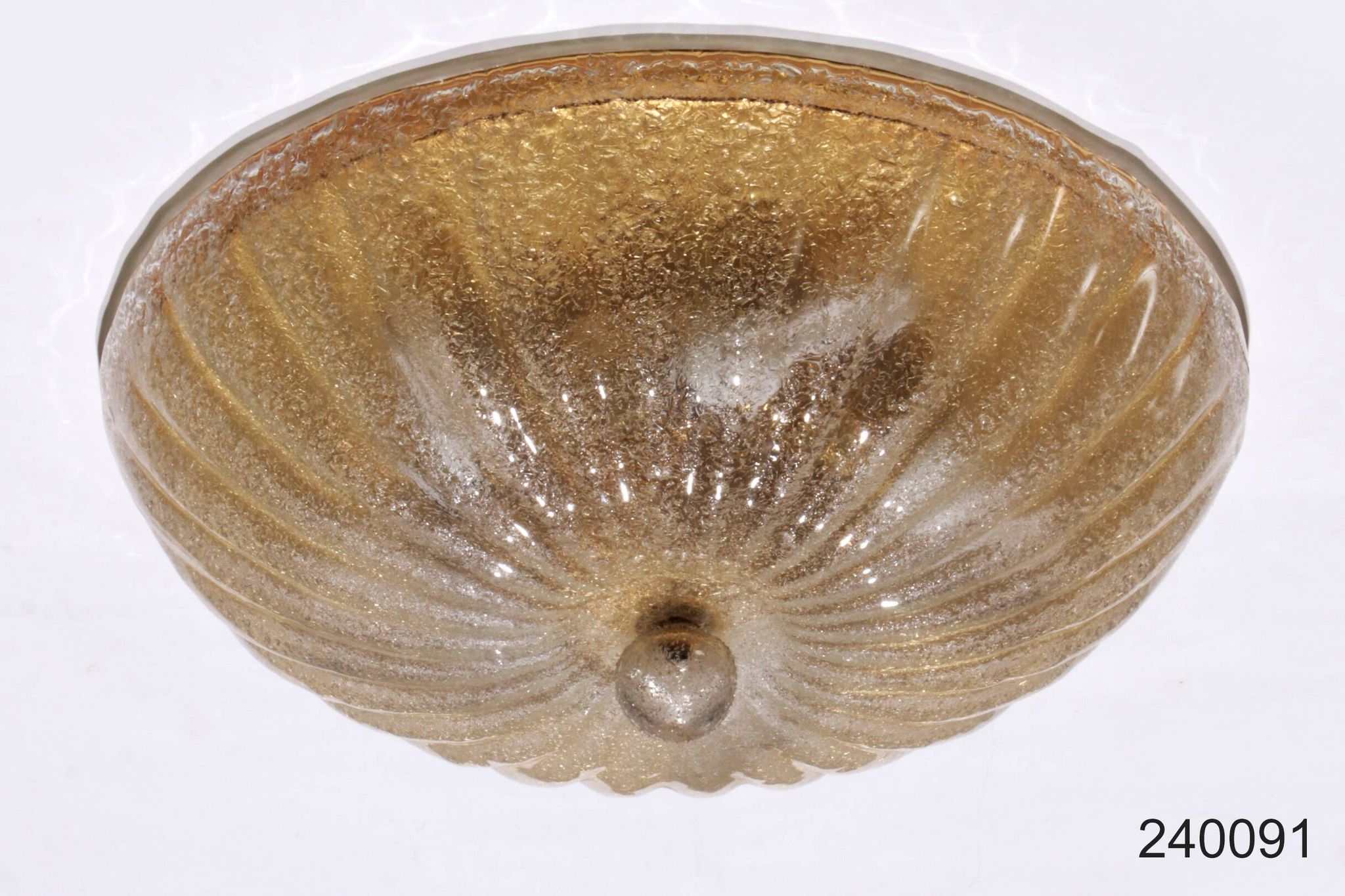 Plafonnier italien en verre de Murano avec détails dorés