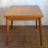 Expandable vintage table