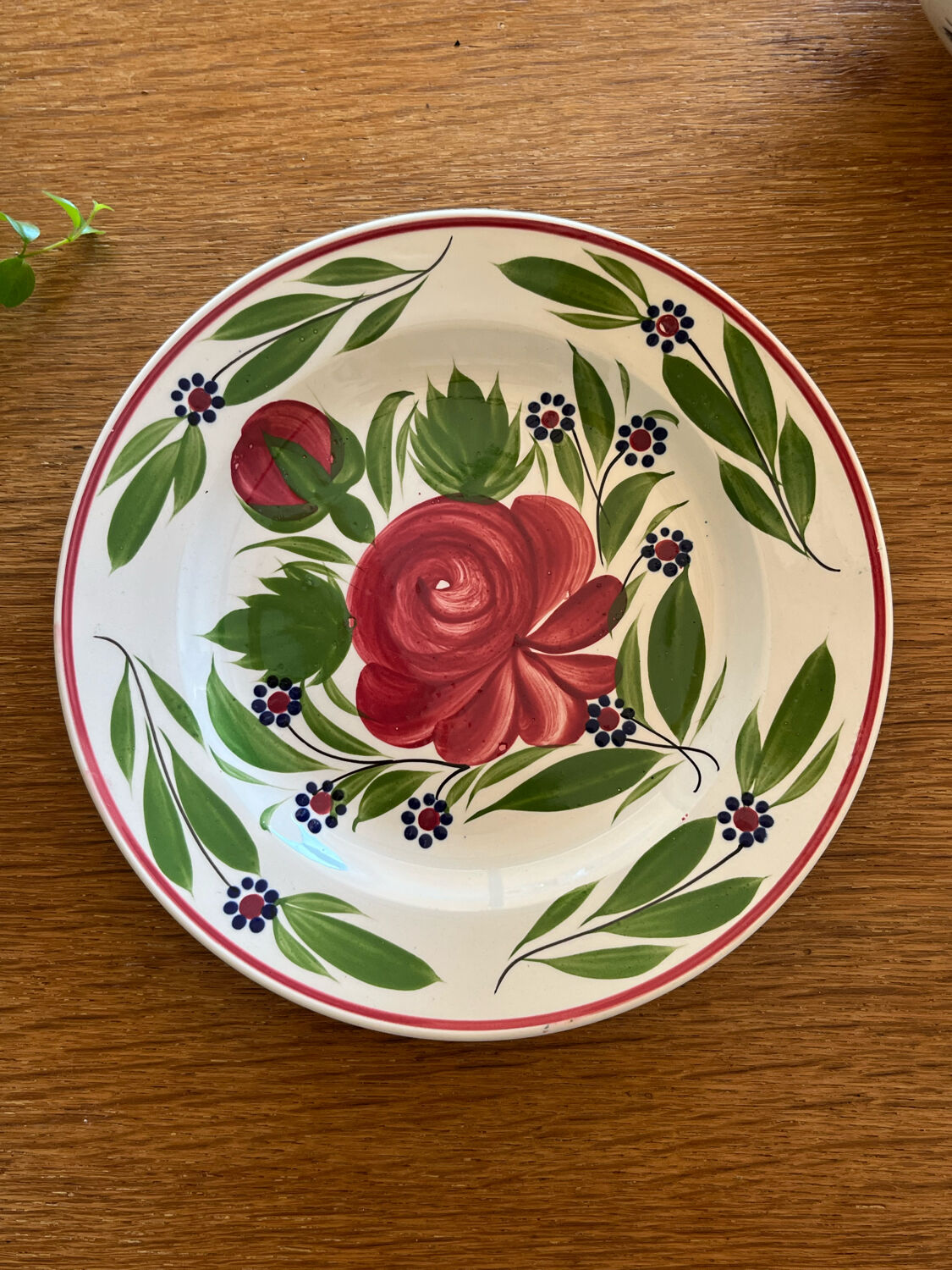 Ancienne assiette en faïence Sarreguemines