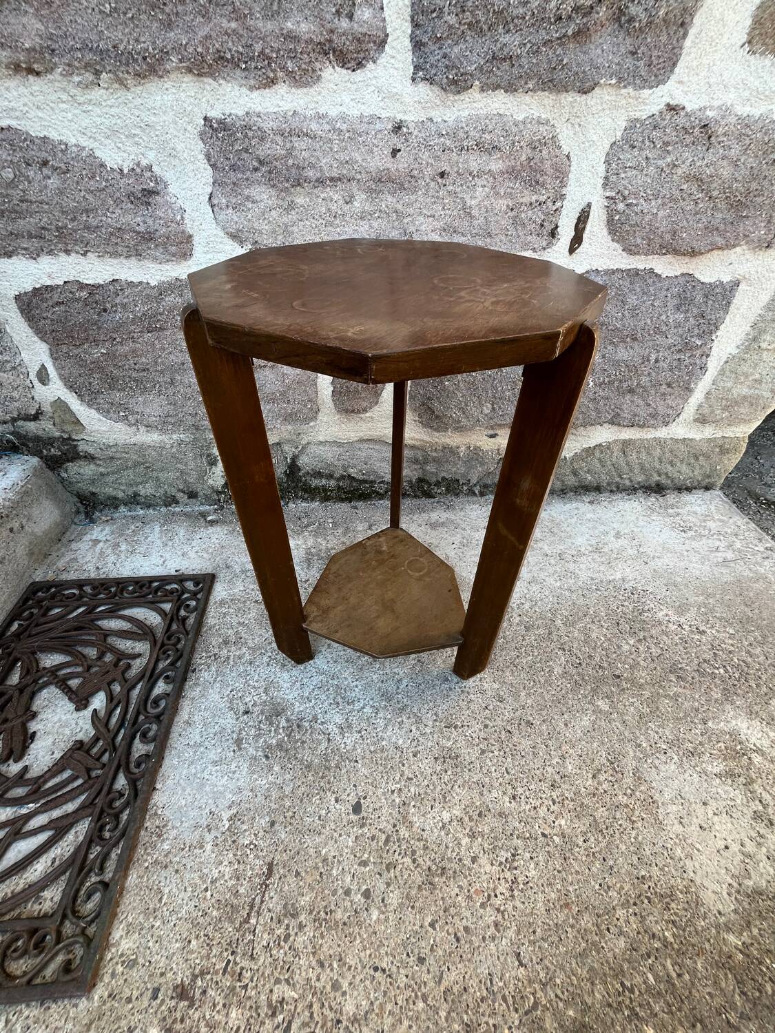 Art Deco Pedestal Table