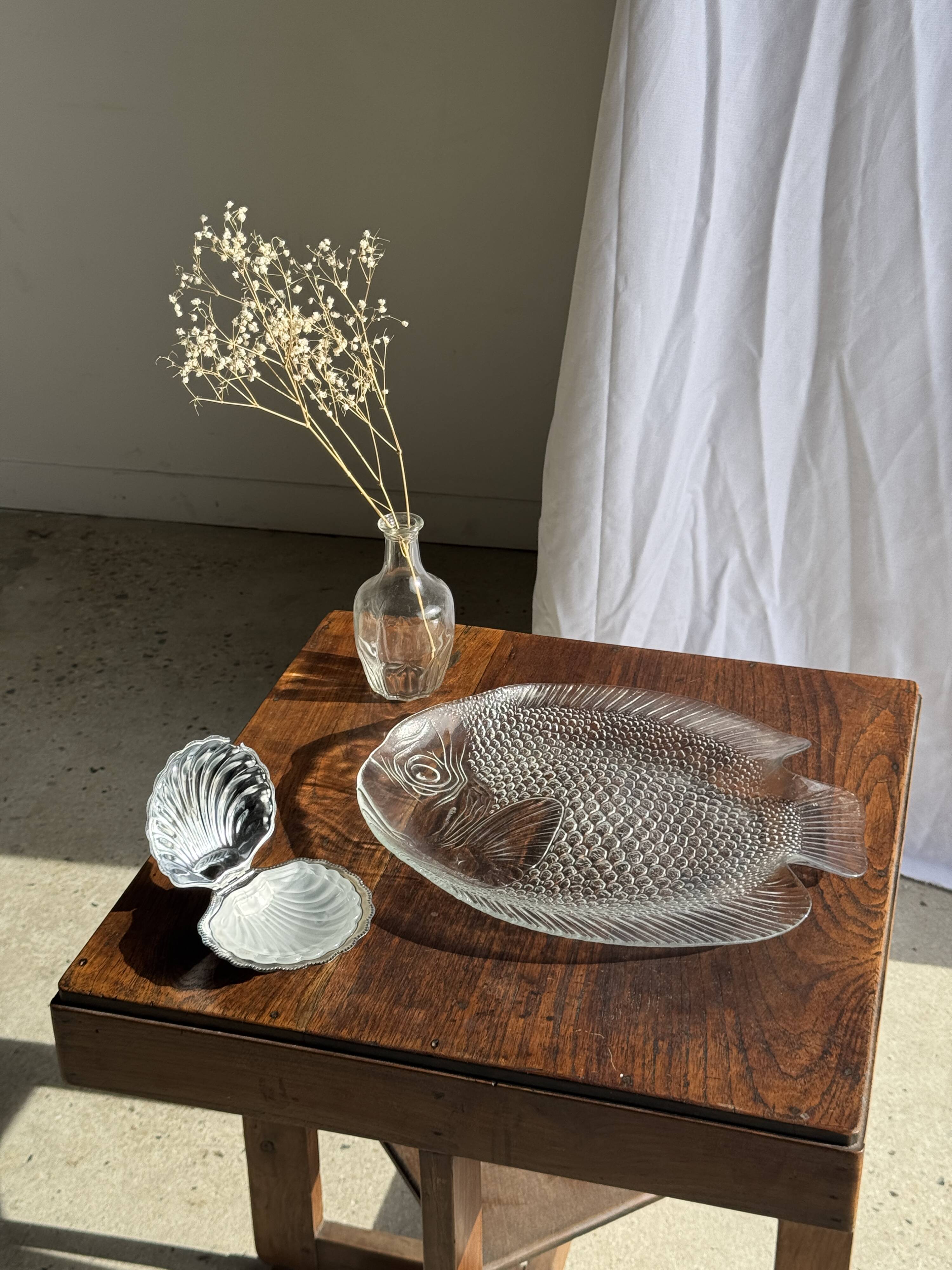 Large fish plate transparent glass Arcoroc vintage L38.5