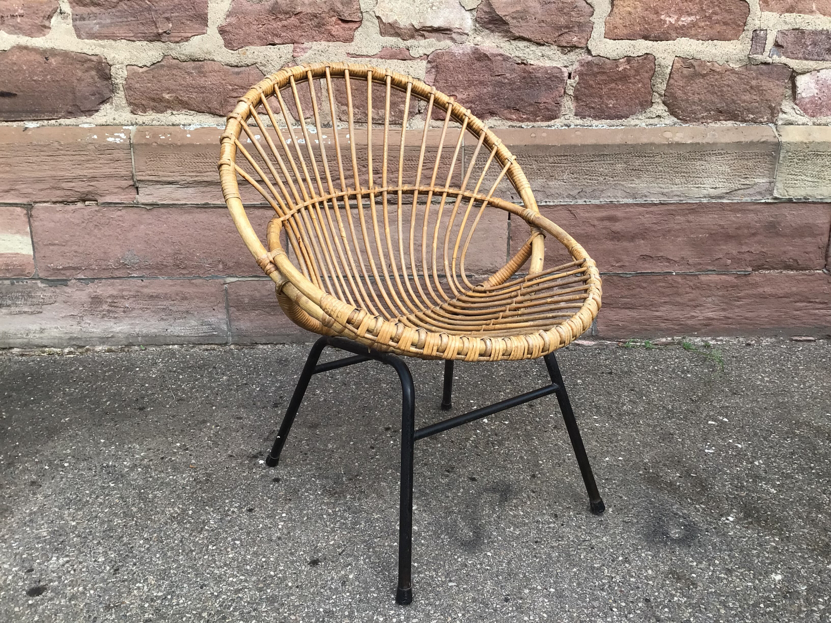 Sun shell armchair in vintage rattan 60s