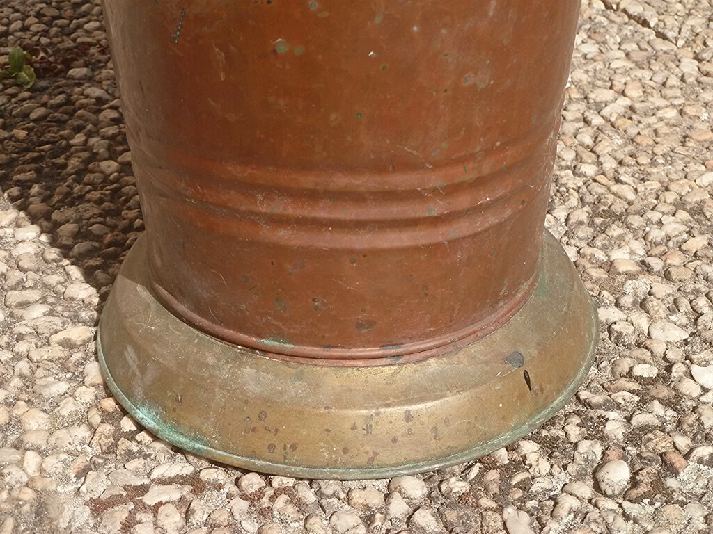 Umbrella holder vintage