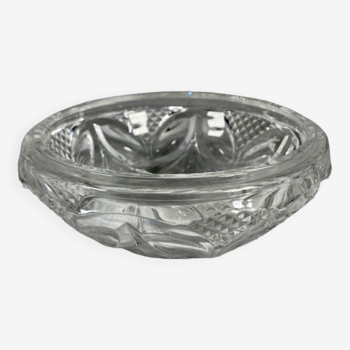 Chiseled crystal pocket cup