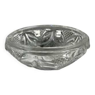 Chiseled crystal pocket cup