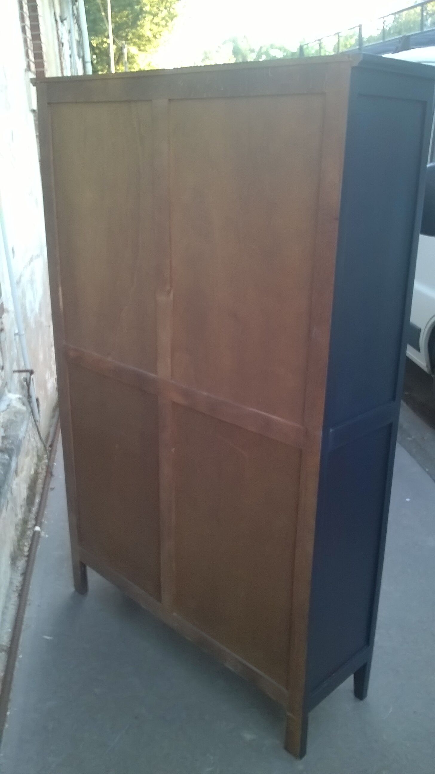 Parisian showcase cabinet