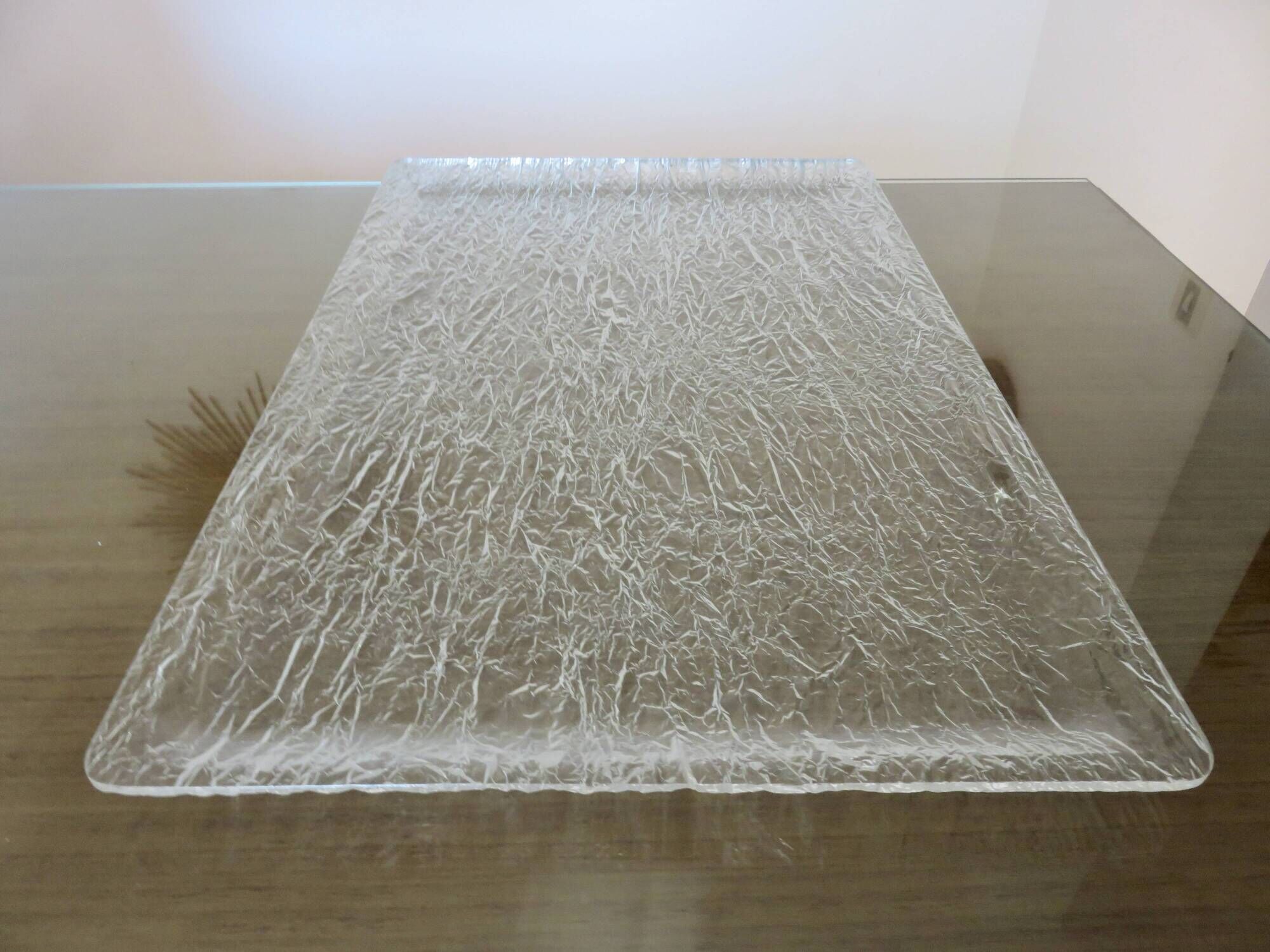 Very large "Roche Bobois" tray in plexiglass, altuglas, lucite, 1970s.