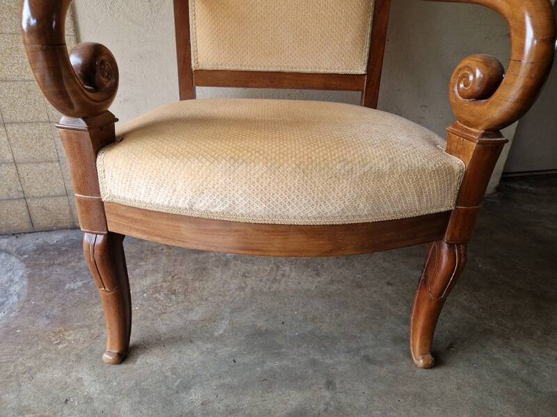 Fauteuil en acajou et placage d'acajou d'époque Restauration, vers 1820