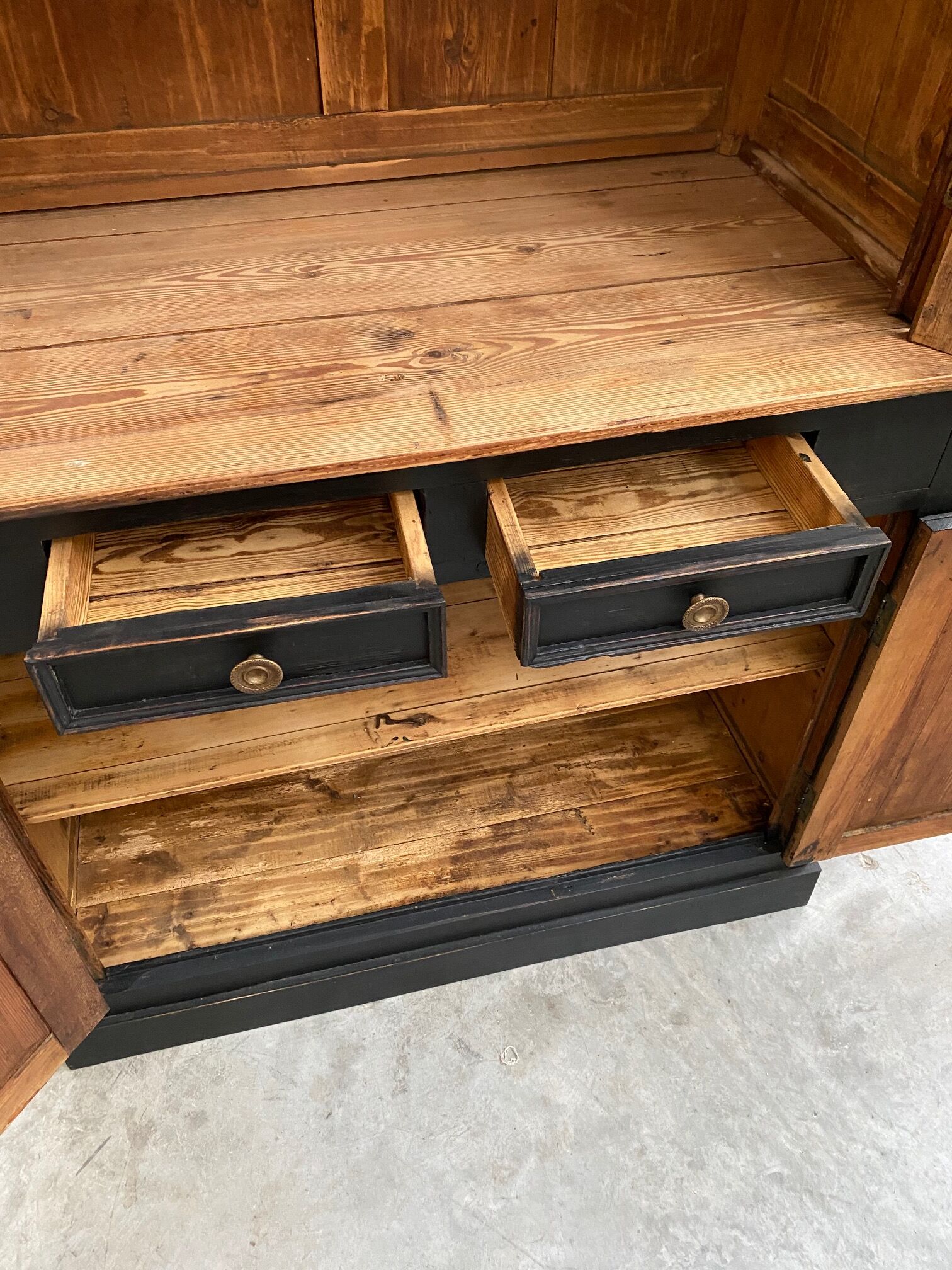 Vaisselier early twentieth century