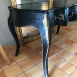 Black-laque desk