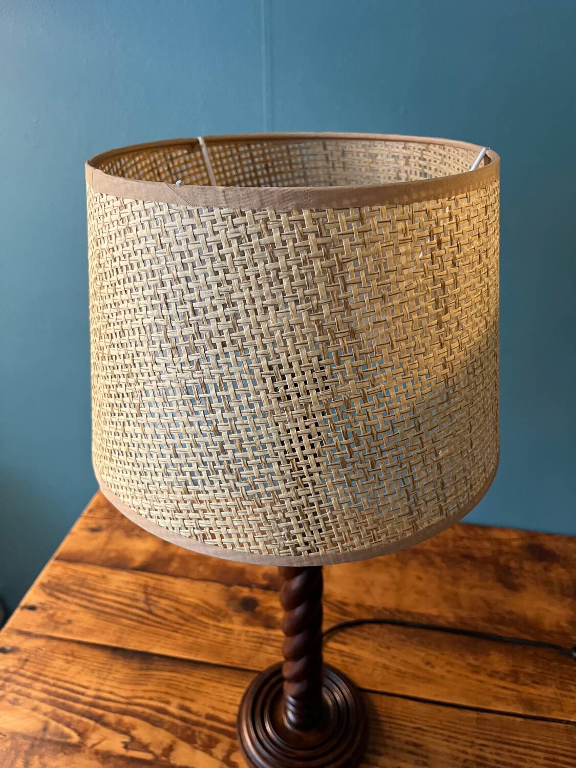 Pair of table lamps in turned wood, manual work