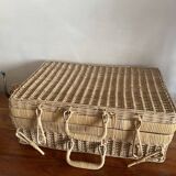 Wicker picnic suitcase