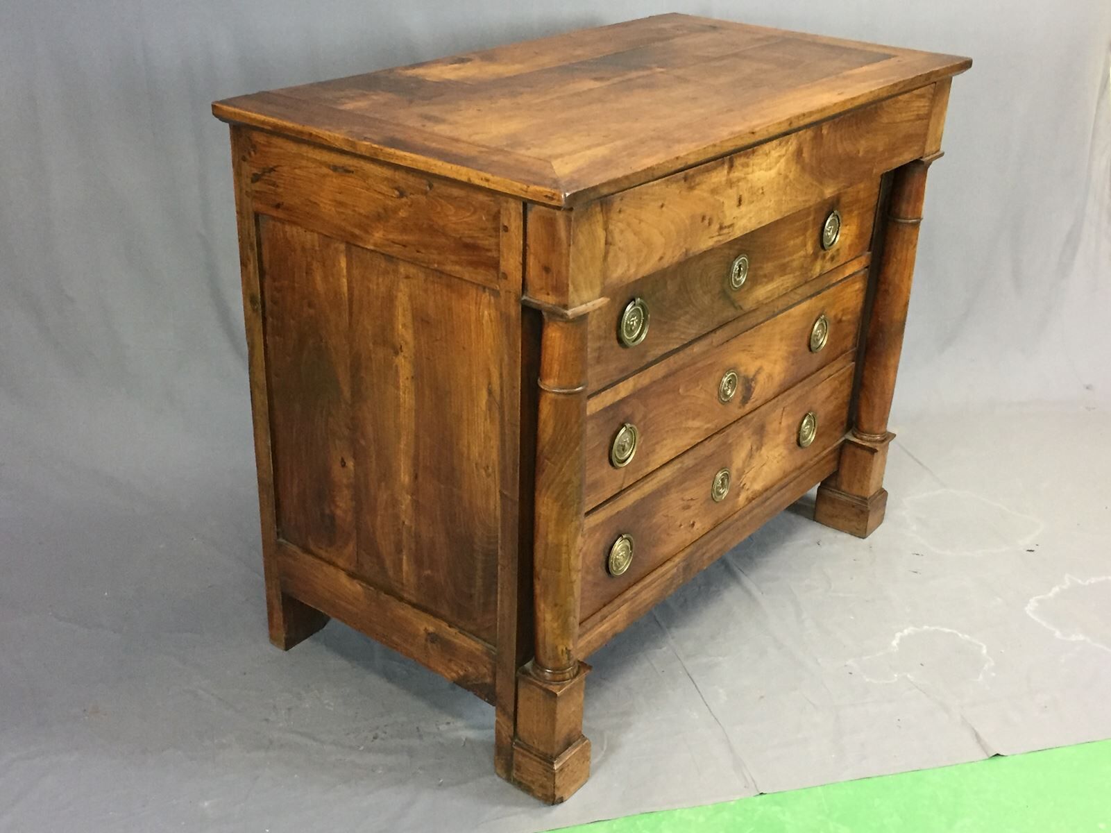 Commode époque empire début xixème en noyer