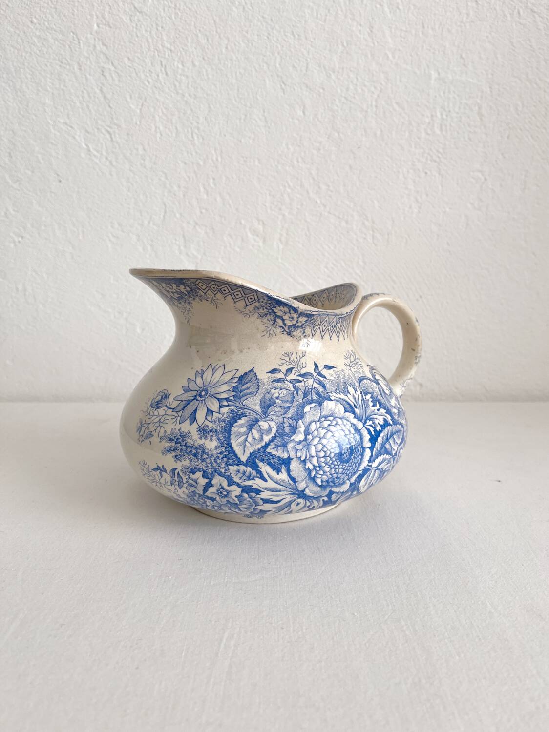 Old iron clay jug "Jardinière" Hamage Nord