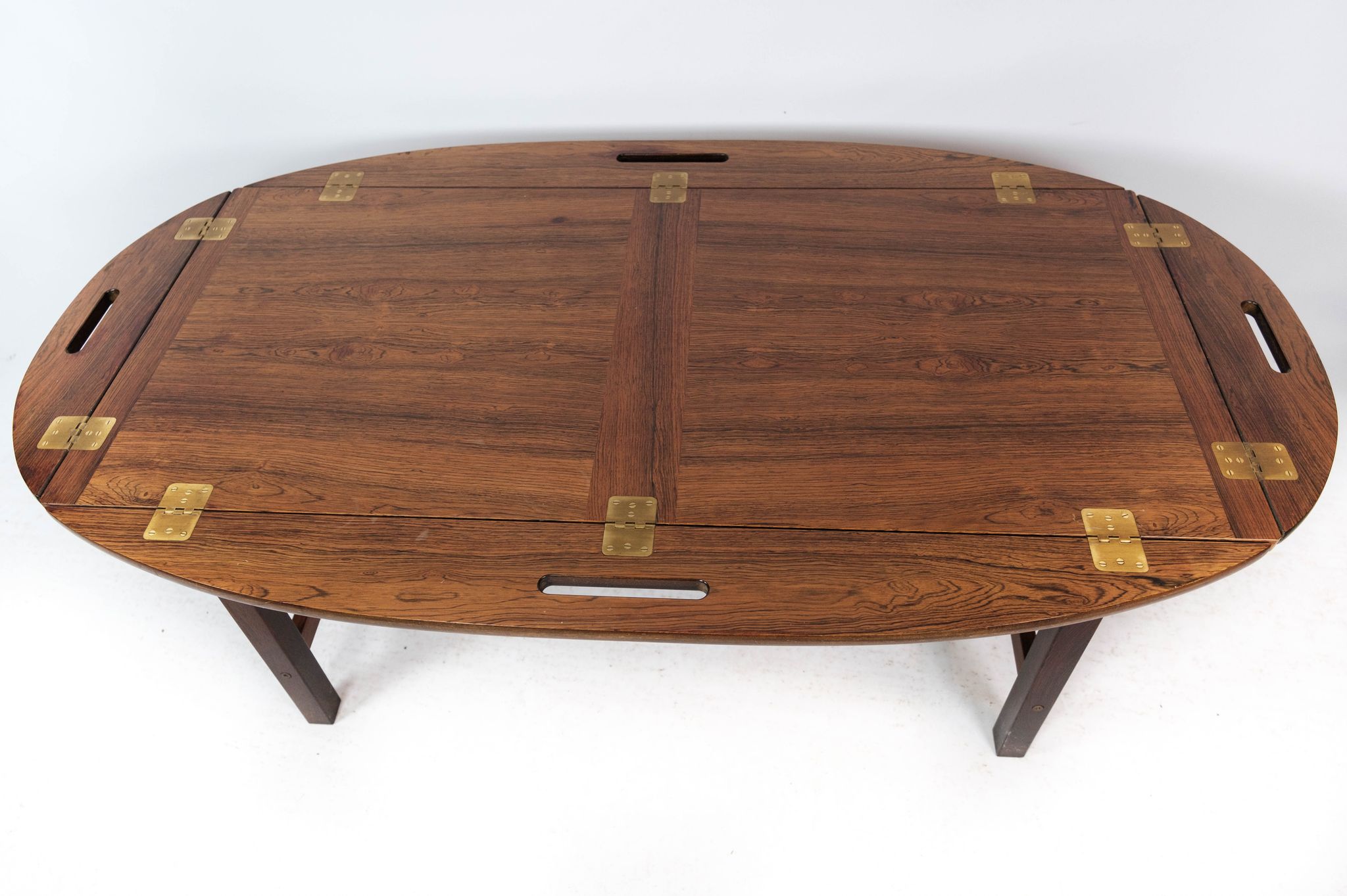 Butler's tray in rosewood of Danish design from the 1960s