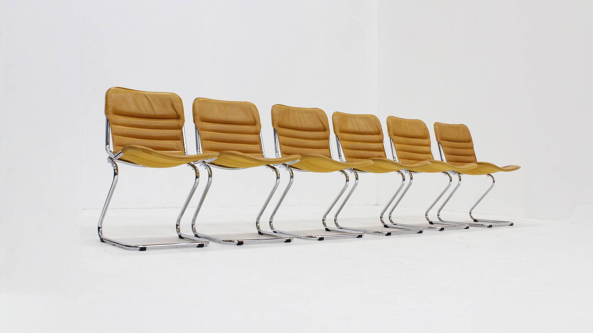 Set of 6 vintage chrome and leather dining room chairs 1970s Italy