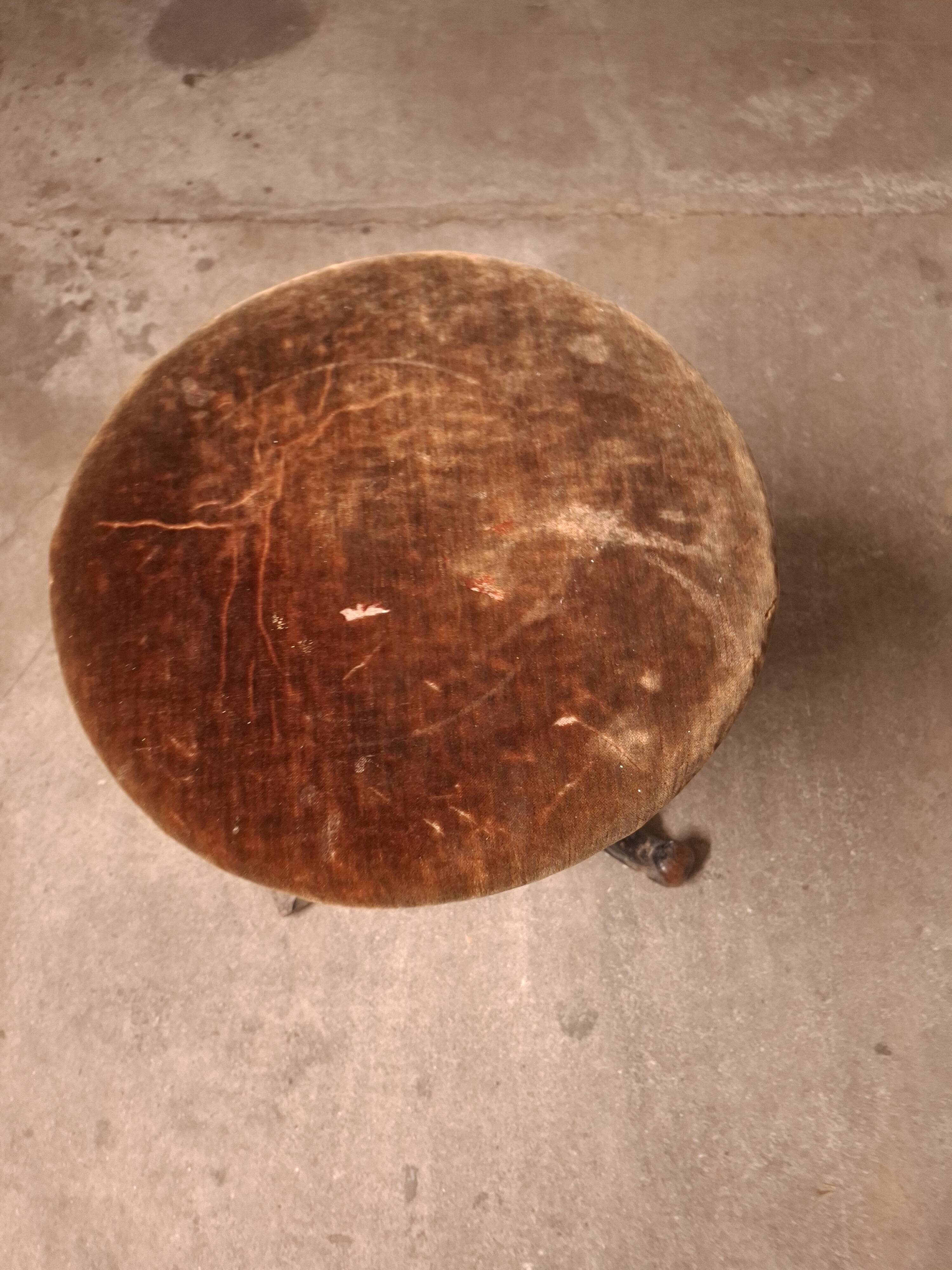 NAPOLEON III PIANO STOOL