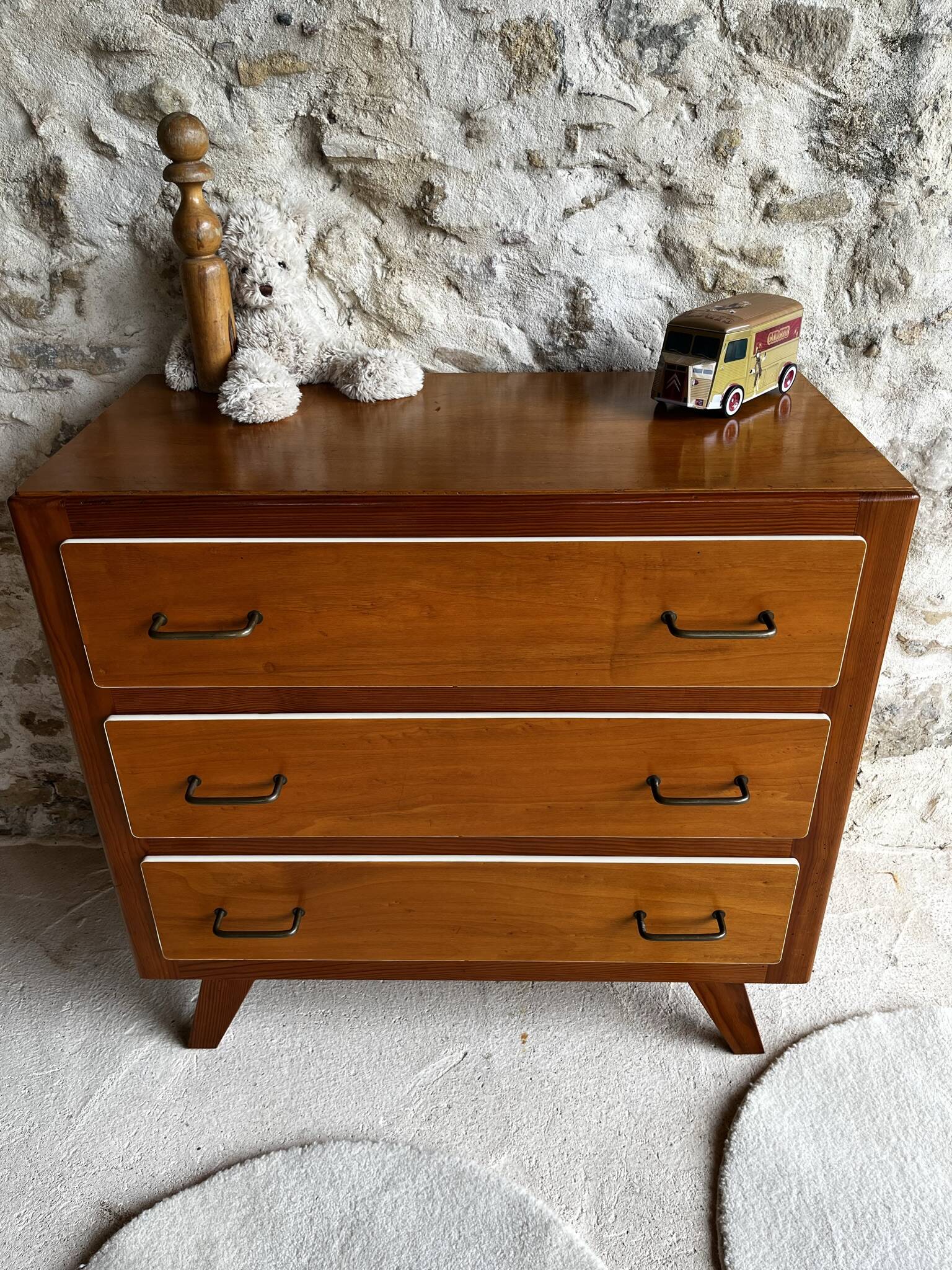 Chest of drawers feet compass 50s