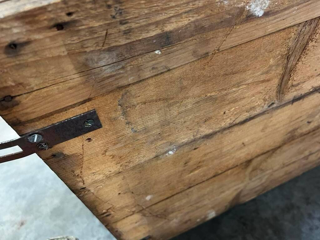 Vintage wooden chest / side table / coffee table