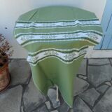 A tablecloth and six Basque towels